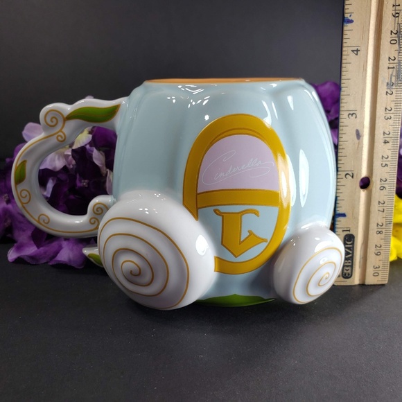 Disney Parks Signature Cinderella Carriage Mug New - Picture 4 of 8